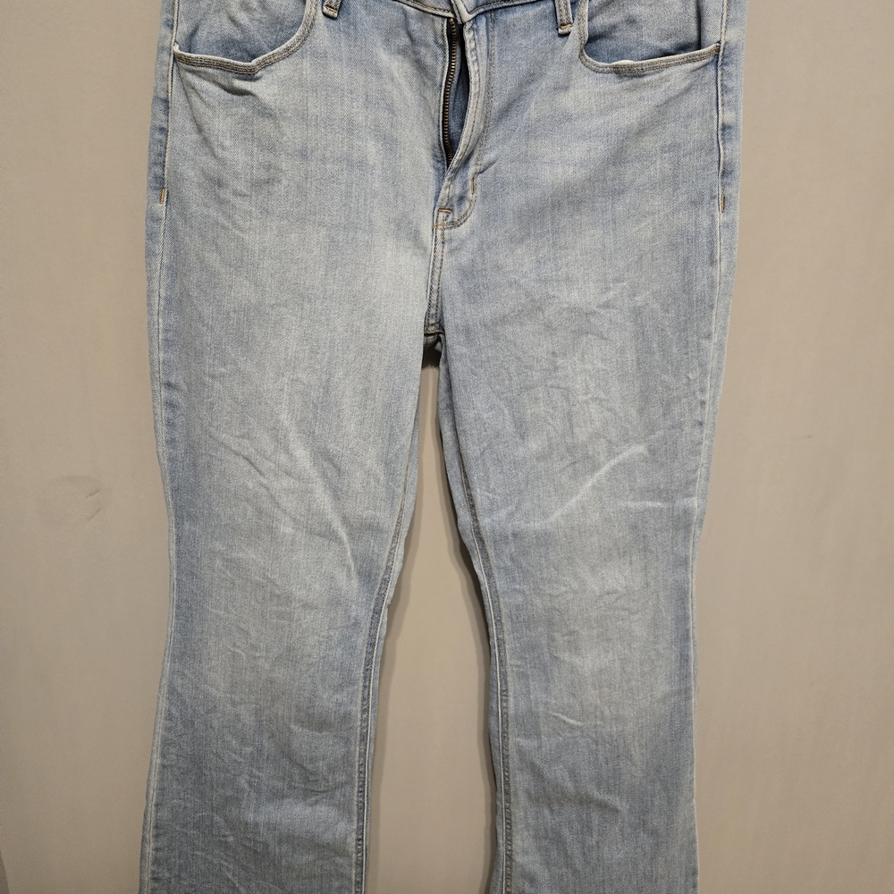 Old Navy High-Rise Wow Flare Jeans in Light Blue